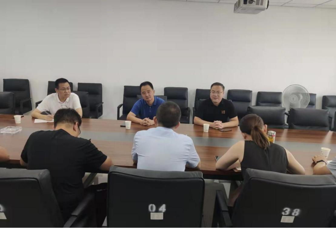 陜西水環(huán)境工程勘測設計研究院來(lái)涇東設計公司考察交流(圖2)